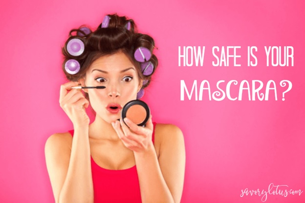 What is the formulation and main ingredients of mascara